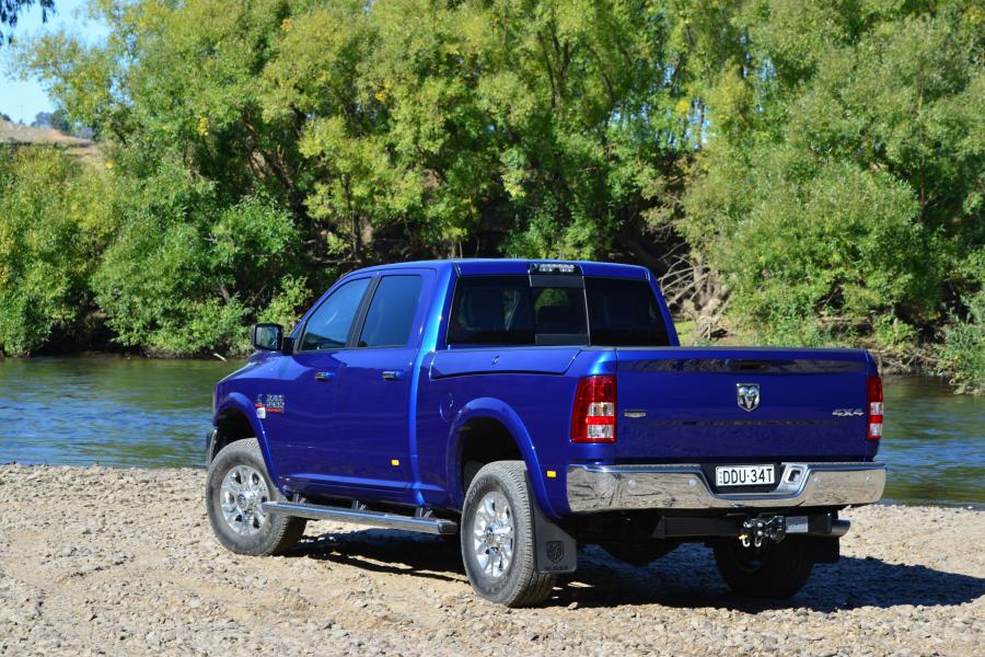  Dodge Ram 2500 Laramie Crew Cab 2015 года  (AU) (фото 26 из 40)